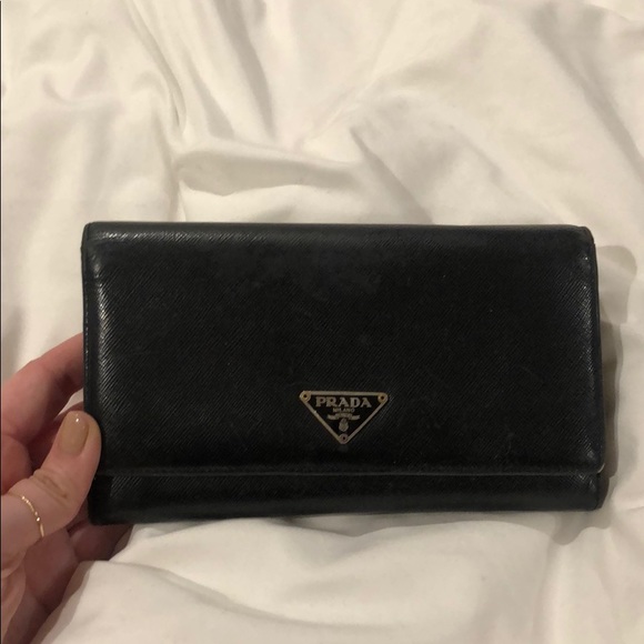 Prada Wallet - Picture 2 of 4